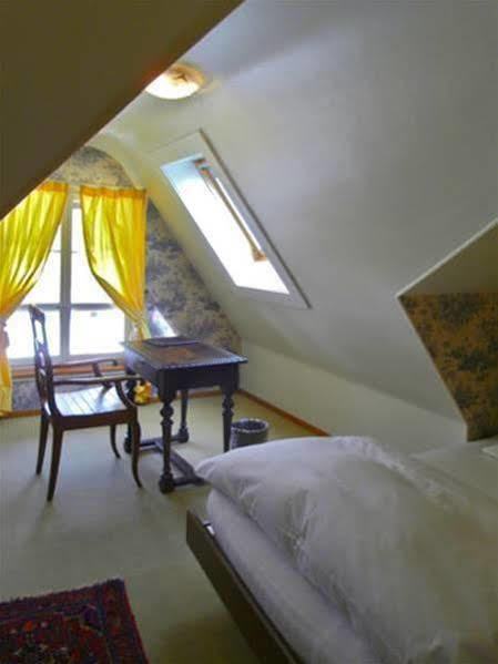 Hotel Les Vieux Toits Neuchatel Luaran gambar